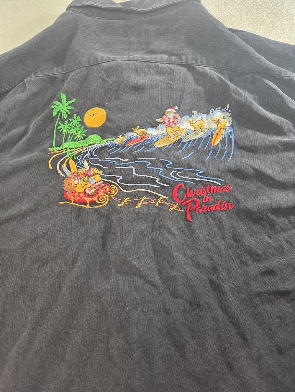 Go Barefoot Silk Hawaiian Shirt XXL Christmas Santa Surf - Picture 1 of 9